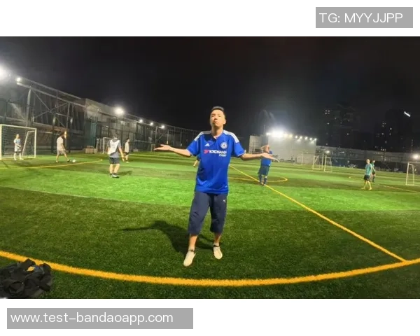 精彩5v5足球视频集锦展现团队配合与个人技巧的完美结合