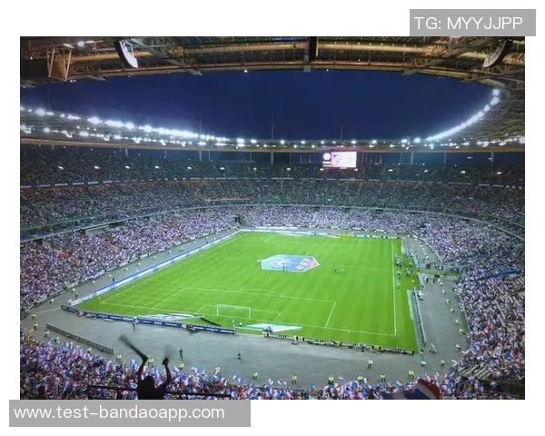 现代足球世界杯的演变与影响:从历史到未来的全景分析 现代足球世界杯的演变与影响:从历史到未来的全景分析